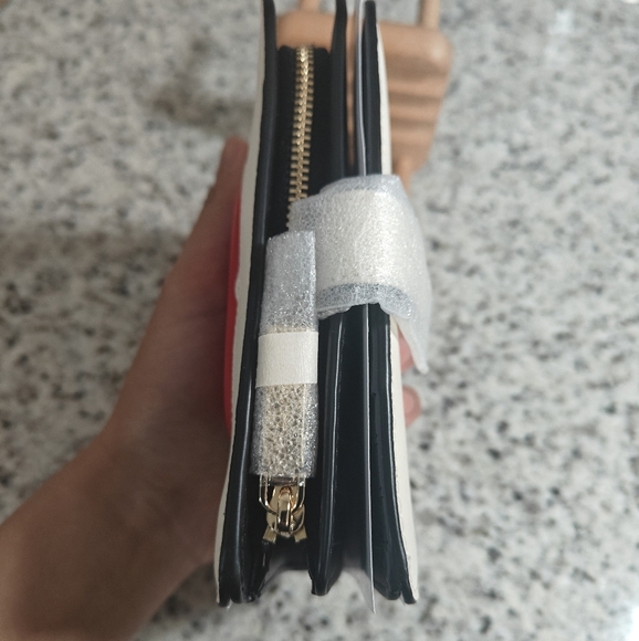 Kate spade Madison Puffy Heart Medium Bifold Wallet - Picture 8 of 8